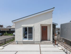 【完成しました☆彡】◆半田小学校まで徒歩2分＊駅徒歩10分の好立地◆