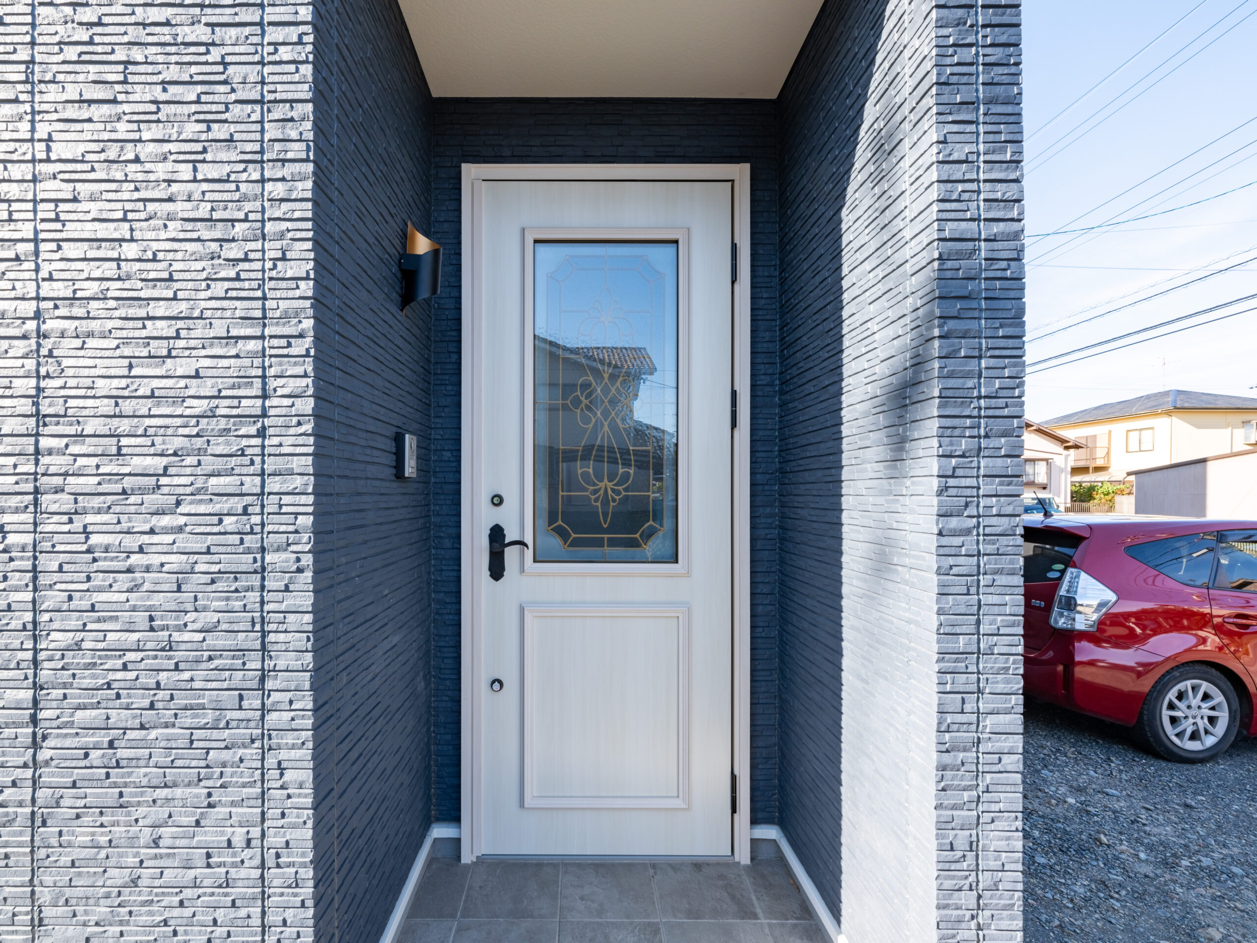 榛原郡の2階建て注文住宅実例｜玄関