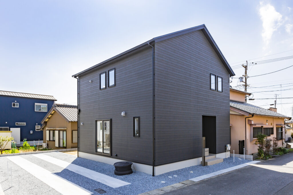リビングが広く感じるお家
半田店/
ニコニコ住宅