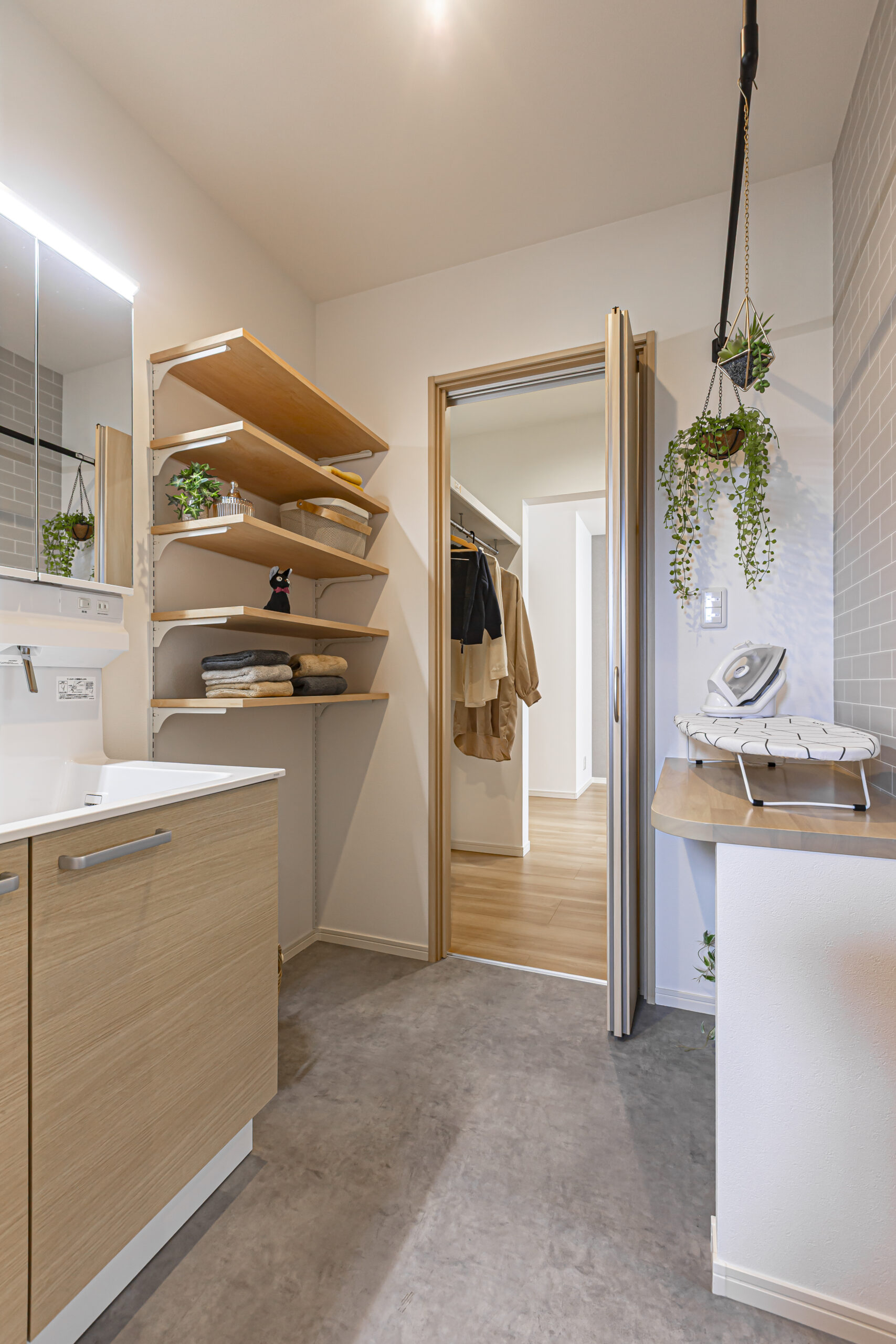 開放感が魅力のLDK勾配天井