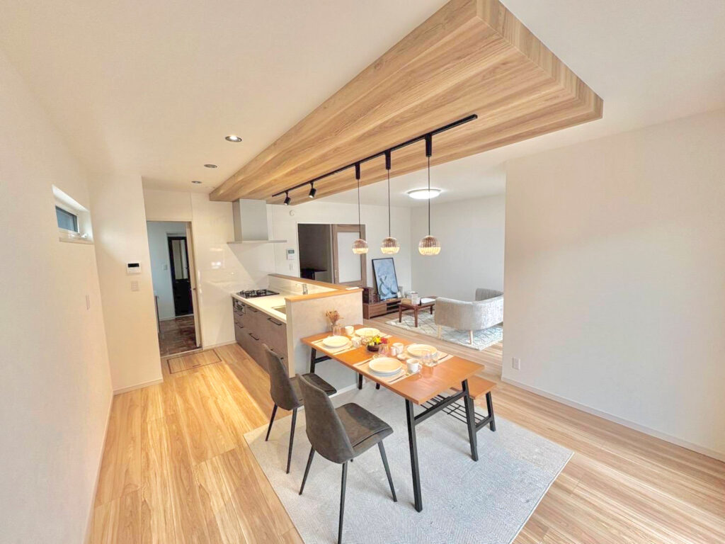 施工事例・横並びダイニング【愛知・半田店】