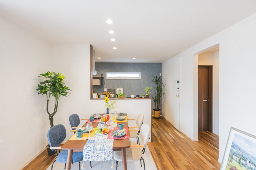 自然と繋がるウッドデッキのある平屋〜掛川店〜