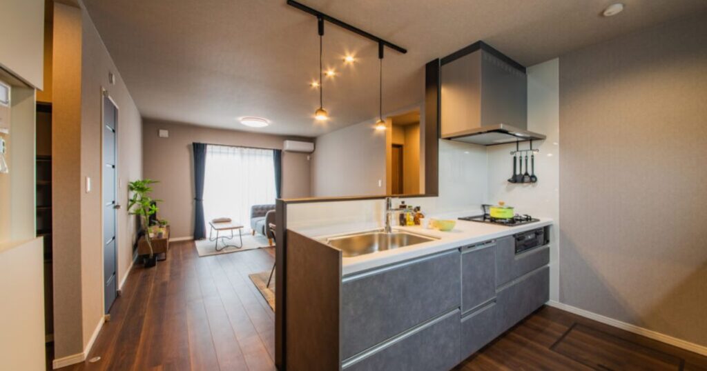 シンプルな白い外壁の平屋〜磐田店〜