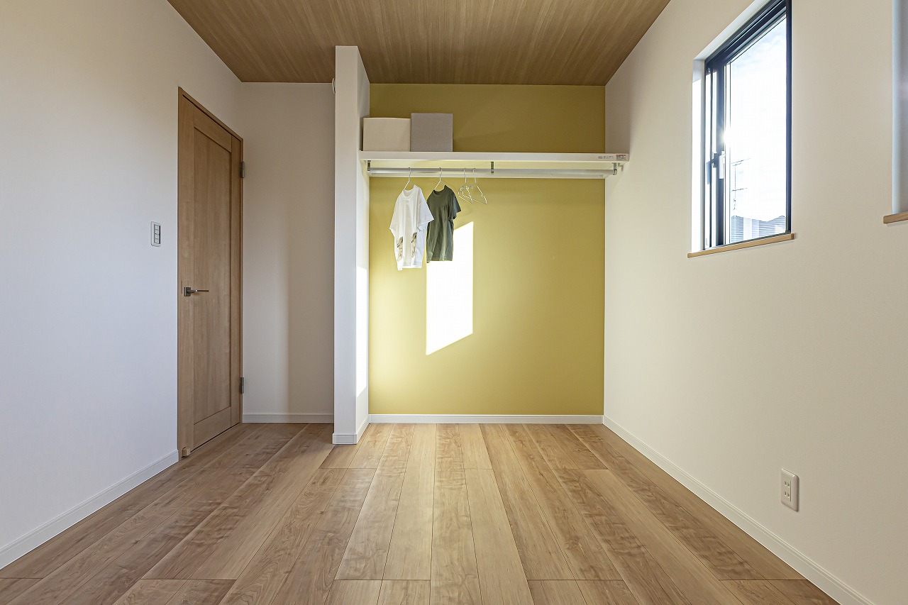 配色にこだわったグレージュの家