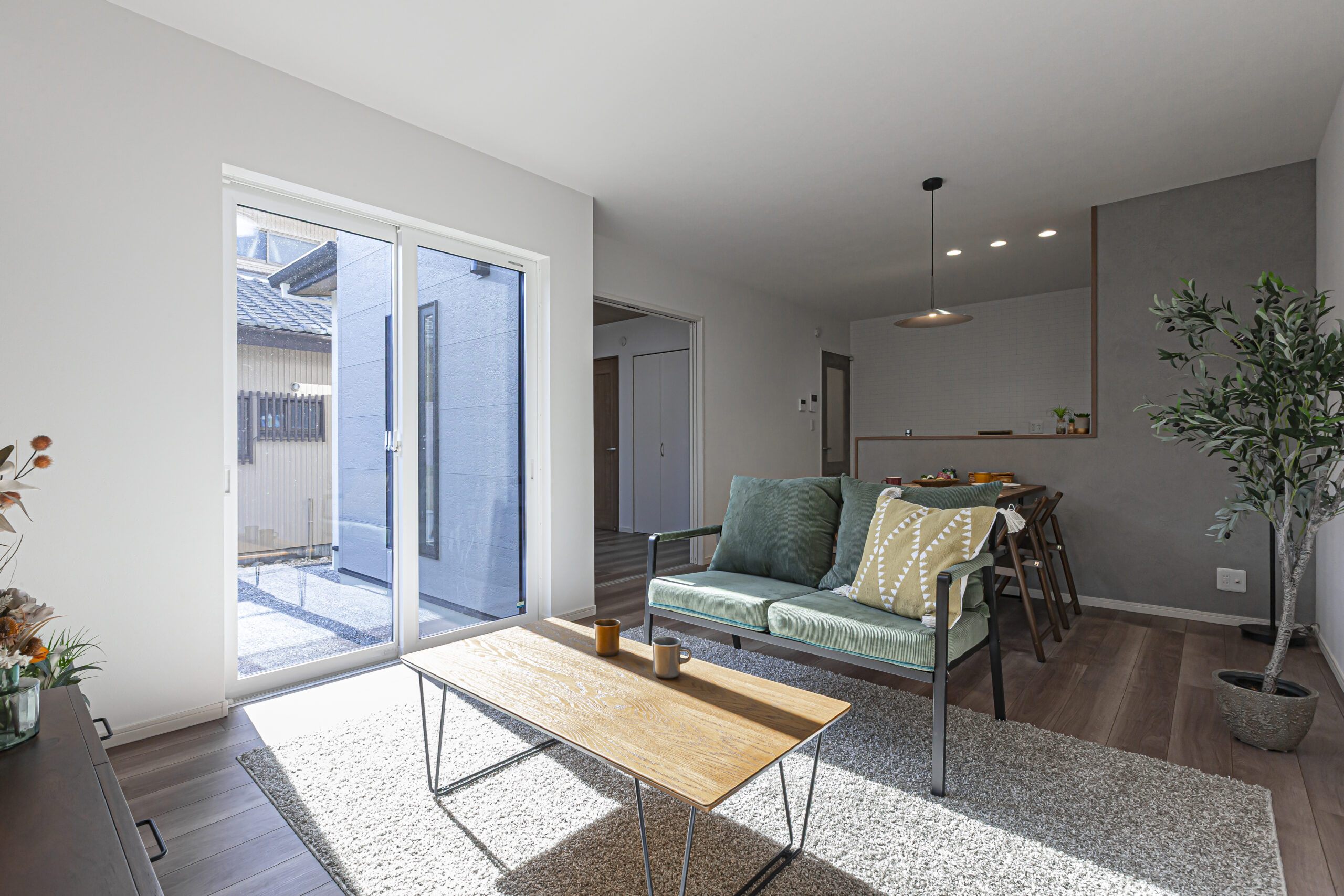 ニコニコ住宅＊磐田市一言