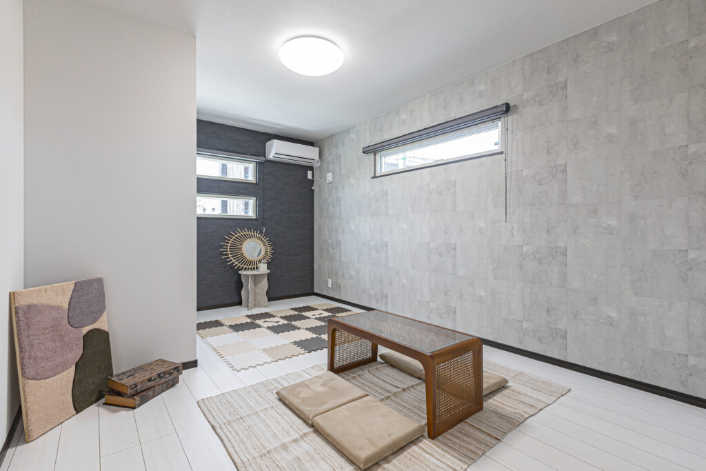 大人シックなリビングに家族が集まる平屋モデルハウス ~半田店~
半田店/
平屋生活
窓