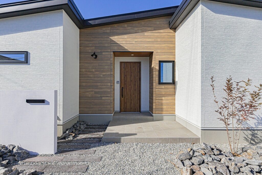 北欧ナチュラルカフェ風のおしゃれな平屋
有玉店／ 
TATTA!【コミコミ定額制で自由設計】
外観