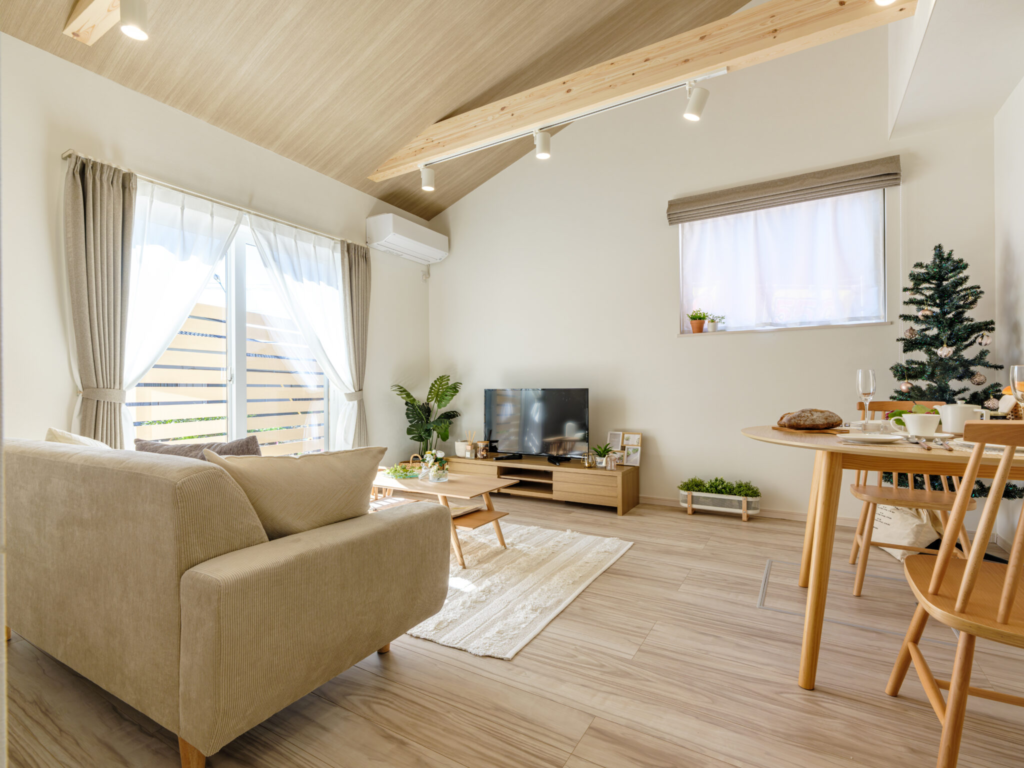 陽だまりにつつまれた1.5階建ての平屋
富士店／ 
平屋生活
リビング